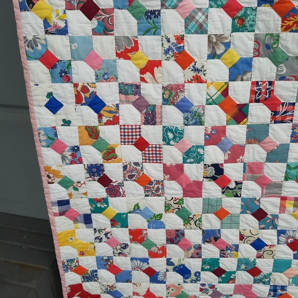 Vintage Bowtie Quilt 77